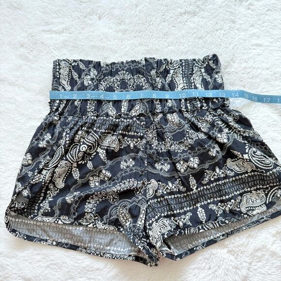 NEW!!! Free People movement shorts size S - Picture 5 of 8
